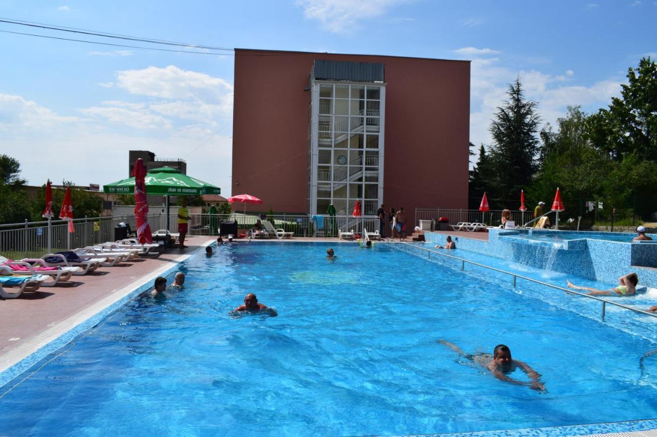 Балнеохотел "Гергана" Hisarya Esterno foto
